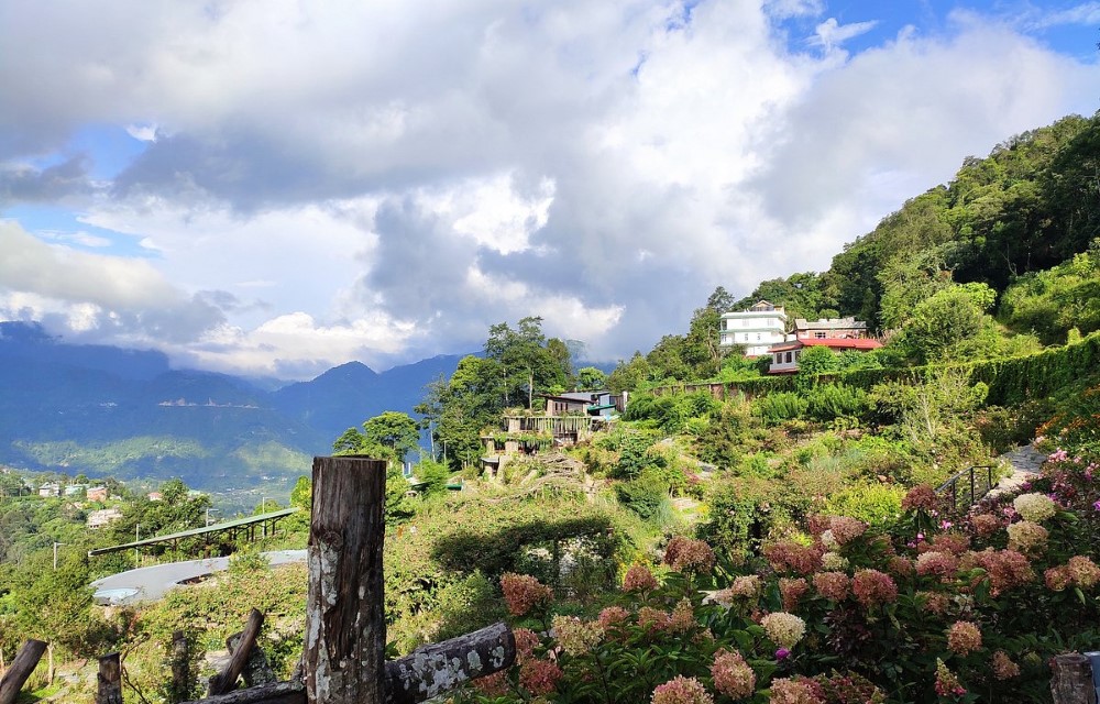 Rose Garden Solophok