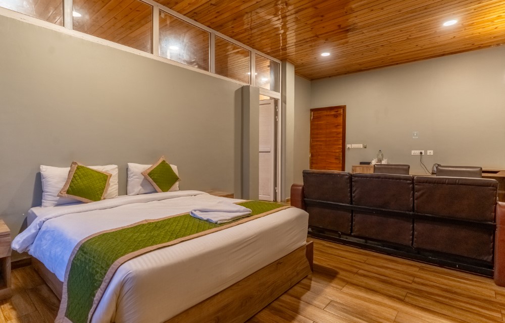 Royal Family Suite Room