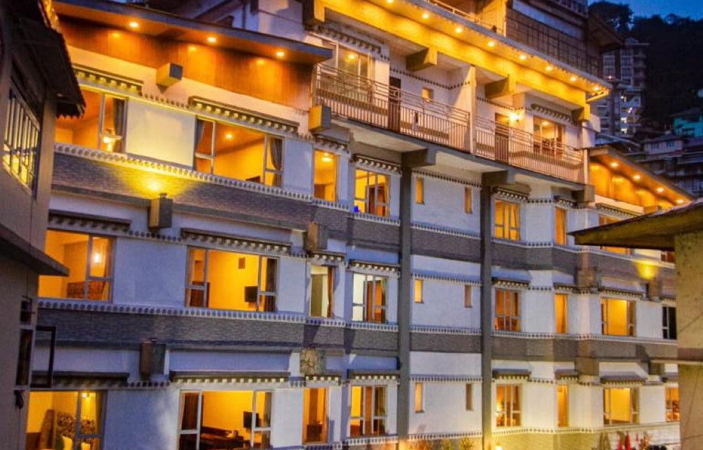 A Refined Stay Awaits You