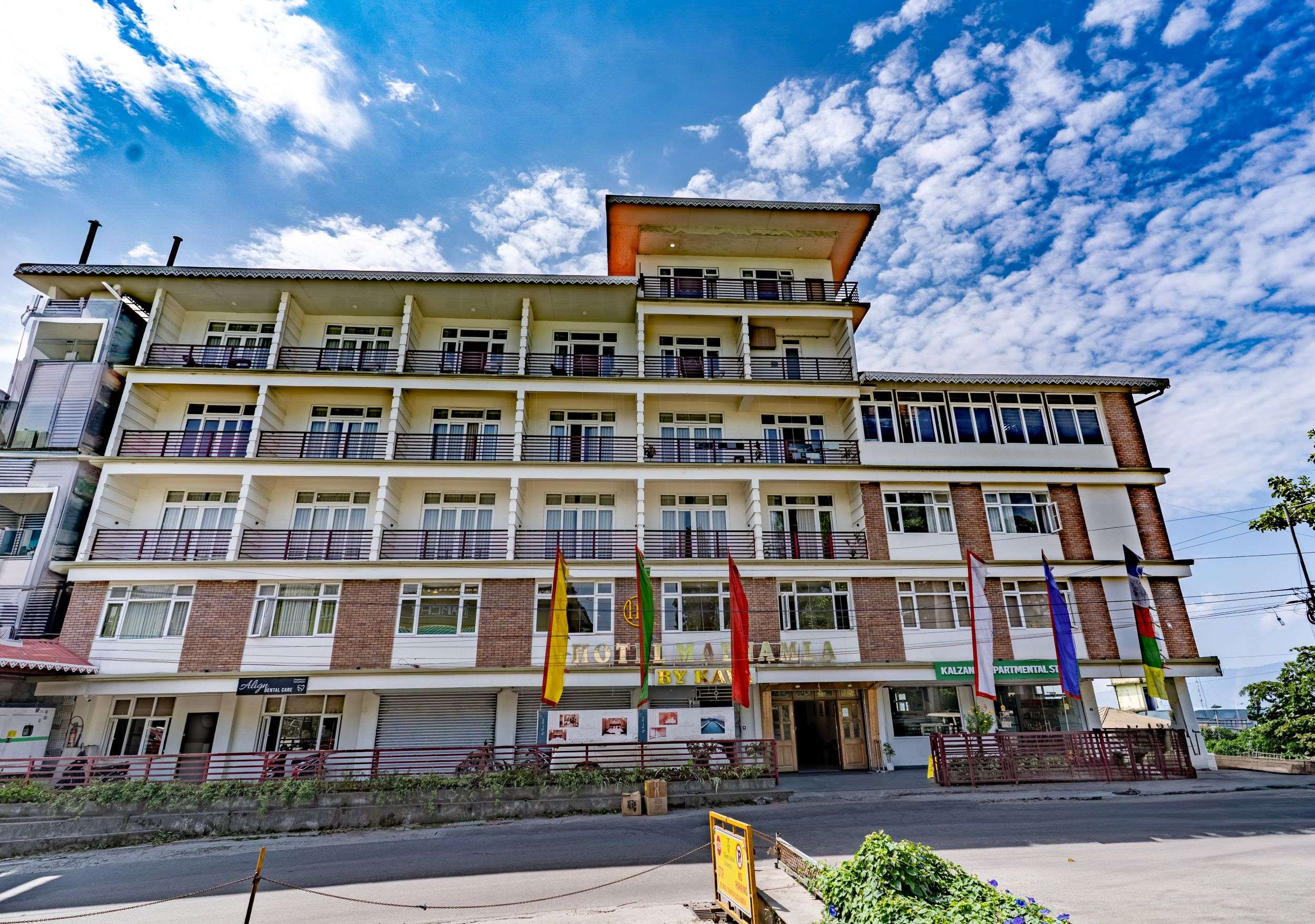 Hotel Maenamla